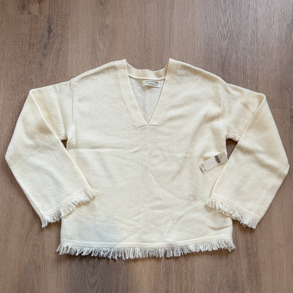 NWT Anthropologie Cream V-Neck Fringe Sweater Size Small